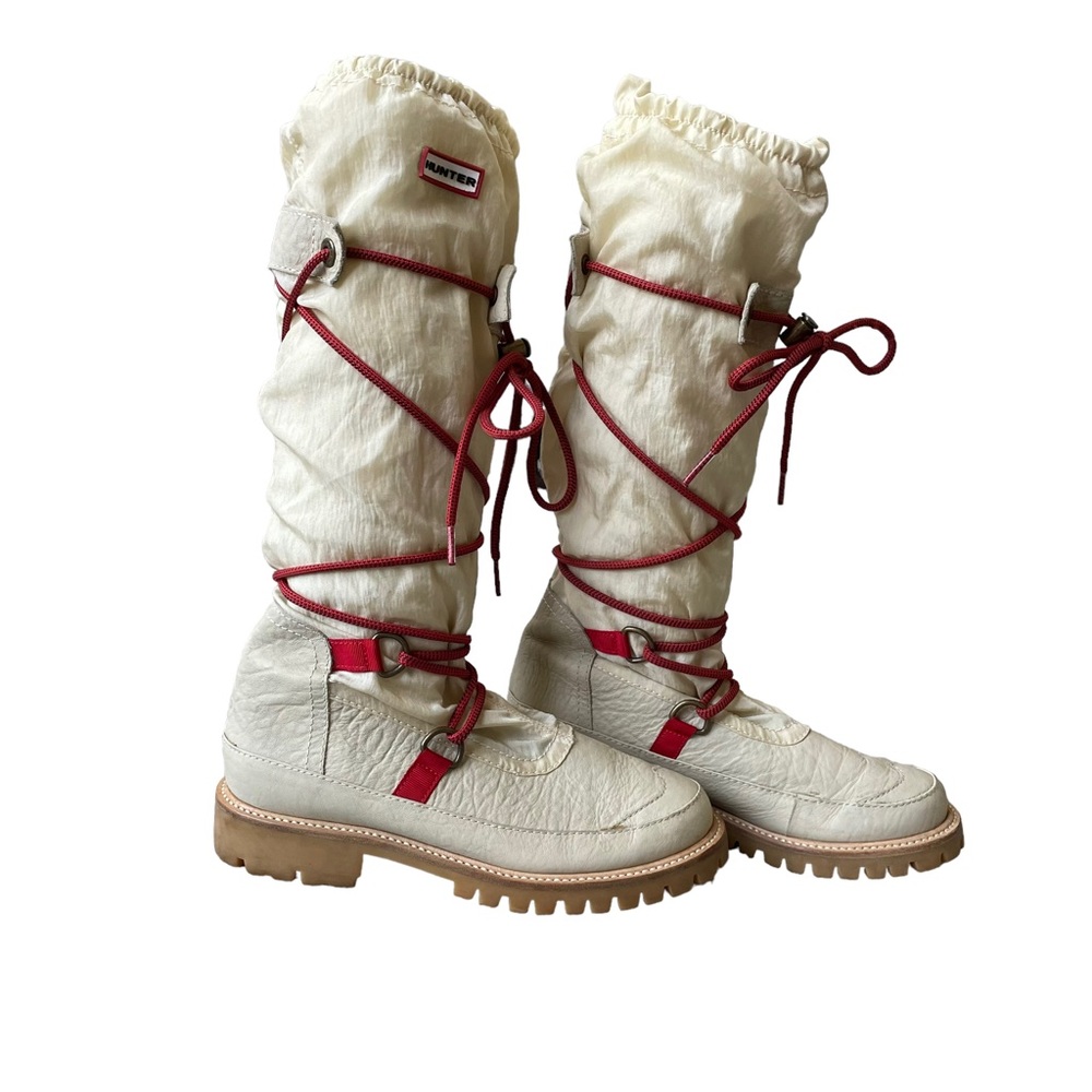 Hunter White and Red Winter Boots